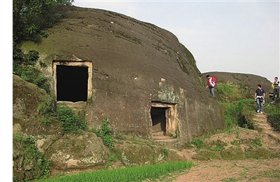 探索三峡库区重庆忠县古石屋之谜